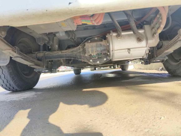 [济南·鲁A] 二手长安凯程长安睿行EM602022款 纯电动厢式运输车4498车长平顶背掀门2座60kW 41.86kWh