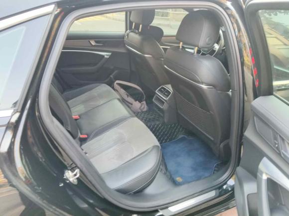 [上海·沪F] 二手奥迪奥迪A6L2021款 40 TFSI 豪华动感型