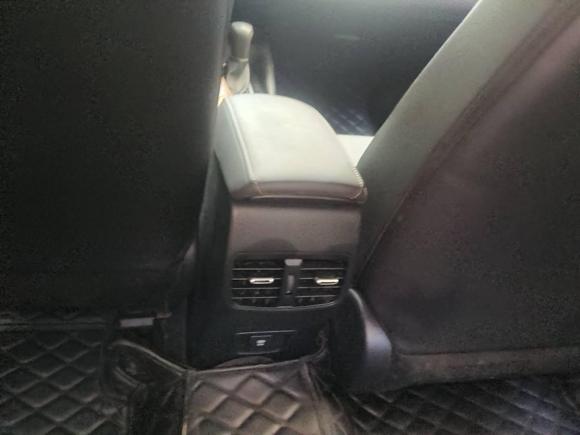 [深圳·贵H] 二手丰田雷凌2021款 双擎 1.8H E-CVT豪华版