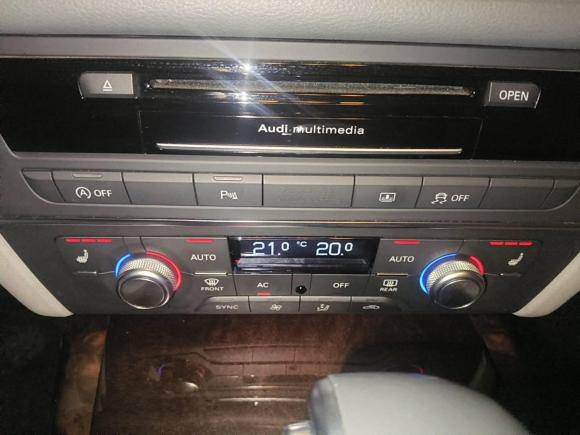 [苏州·苏E] 二手奥迪奥迪A6L2012款 30 FSI 舒适型