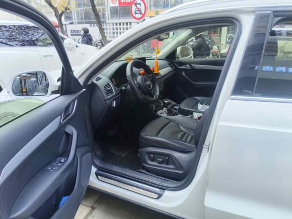 [上海·沪B] 二手奥迪奥迪Q32015款 30 TFSI 舒适型