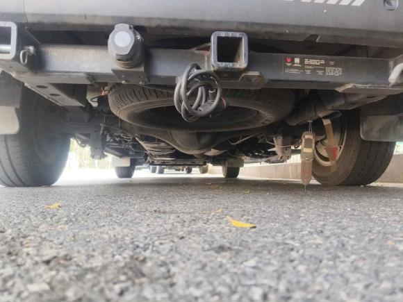 [深圳·粤B] 二手大通新途V902021款 2.0T自动智运王后驱单胎长轴高顶7座