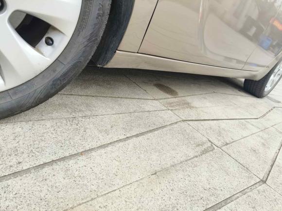 [上海·沪B] 二手别克君威2014款 2.0L 领先时尚型