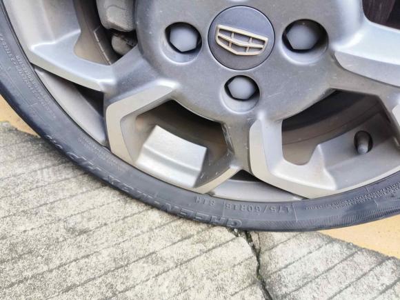 [佛山·粤E] 二手吉利汽车远景X12017款 1.3L 自动乐趣版