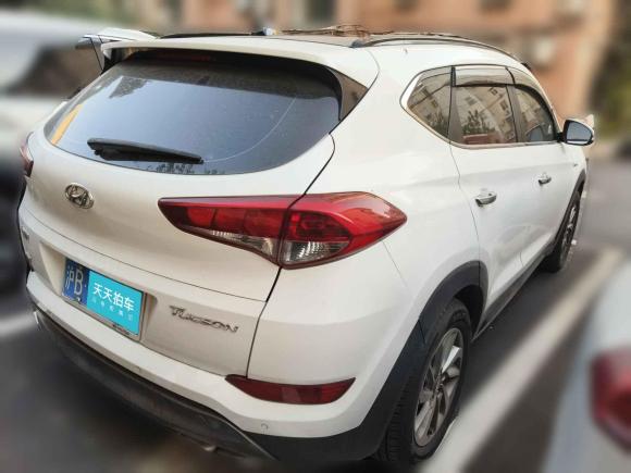 [上海·沪B] 二手现代途胜2015款 1.6T 双离合两驱智能型