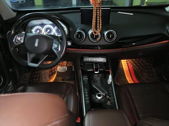 [南昌·赣A] 二手魏牌魏牌 VV72017款 2.0T 旗舰型