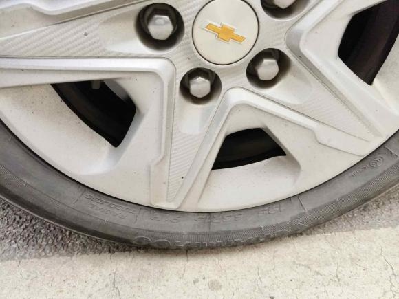 [武汉·鄂A] 二手雪佛兰科沃兹2019款 320 自动欣享天窗版