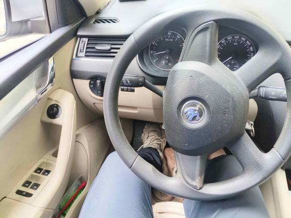 [成都·川G] 二手斯柯达明锐2015款 1.6L 自动逸杰版