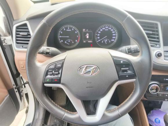 [广州·粤P] 二手现代途胜2018款 1.6T 双离合两驱15周年特别版