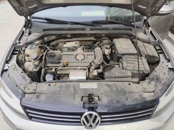 [青岛·鲁B] 二手大众速腾2014款 改款 1.4TSI 自动豪华型