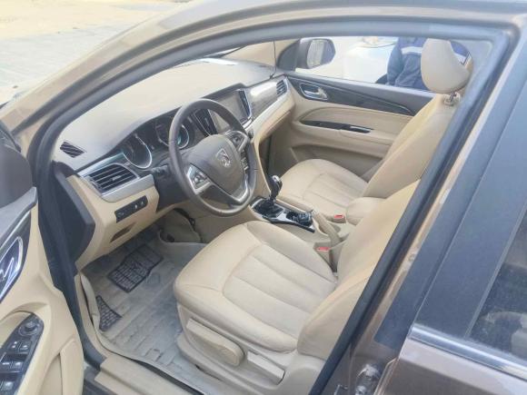 [合肥·皖L] 二手宝骏宝骏7302016款 1.5T 手动豪华型 7座