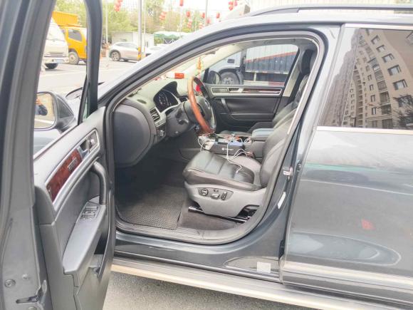 [杭州·浙F] 二手大众途锐2011款 3.0TSI 高配型