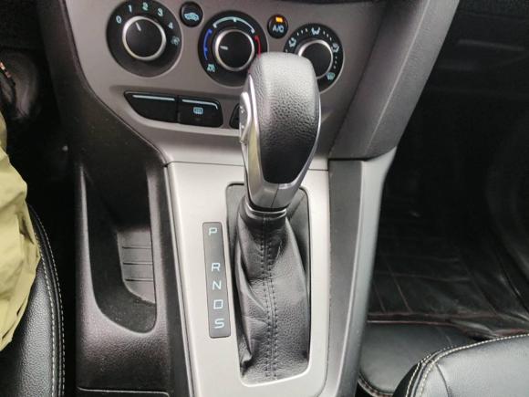 [南通·苏F] 二手福特福克斯2012款 两厢 1.6L 自动舒适型