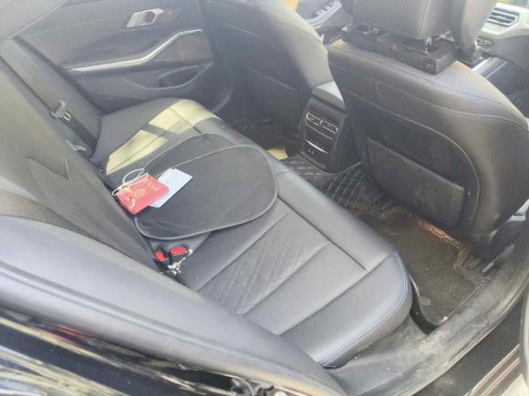 [上海·沪K] 二手宝马宝马3系2022款 330i M运动曜夜套装