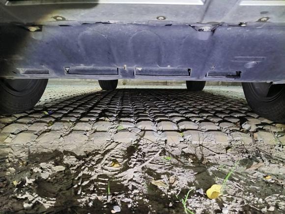 [上海·沪M] 二手荣威荣威RX82018款 30T 智联网两驱至尊版