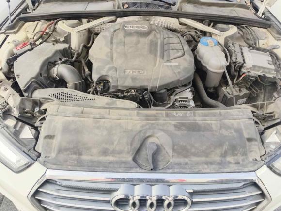 [常州·苏D] 二手奥迪奥迪A4L2018款 30周年年型 40 TFSI 时尚型