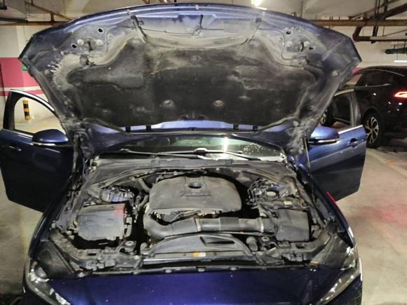 [武汉·鄂A] 二手捷豹捷豹XE2015款 2.0T 200PS R-Sport