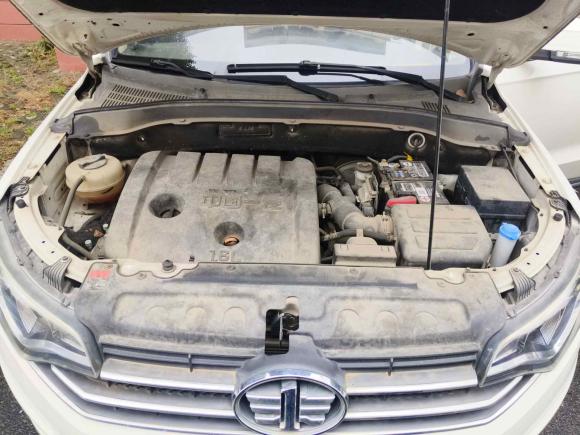 [南京·苏A] 二手一汽森雅R72017款 改款 1.6L 自动豪华型