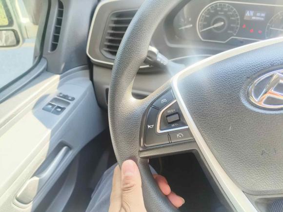 [杭州·浙A] 二手大通新途V802020款 2.0T AMT PLUS城市版短轴超低顶5/6座