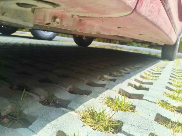 [青岛·鲁B] 二手现代瑞纳2010款 三厢 1.4L 自动舒适型GS