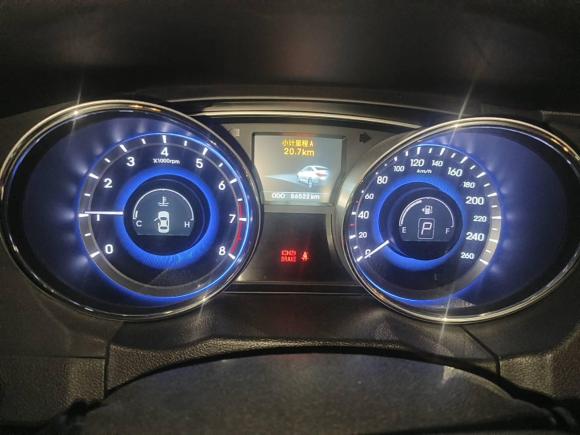 [济南·鲁K] 二手现代索纳塔2013款 2.0L 自动豪华版