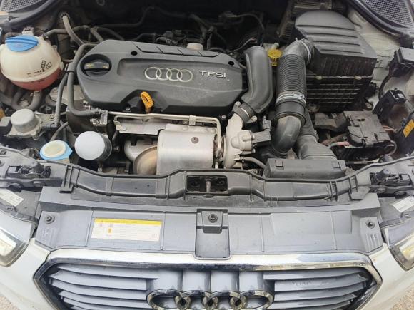 [南京·苏A] 二手奥迪奥迪A12014款 30 TFSI 舒适型