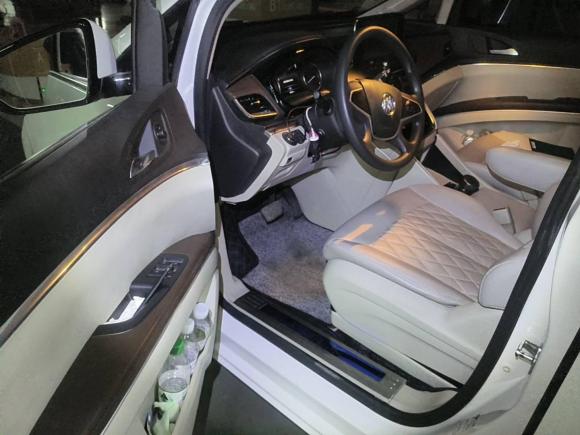 [济南·鲁A] 二手别克别克GL82020款 陆上公务舱 652T 舒适型