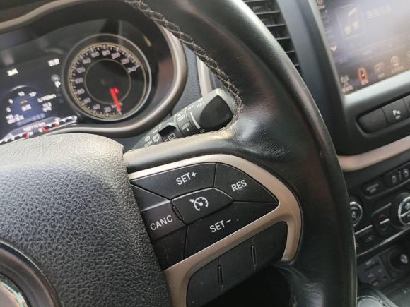 [嘉兴·浙F] 二手Jeep自由光2016款 2.4L 专业智能版