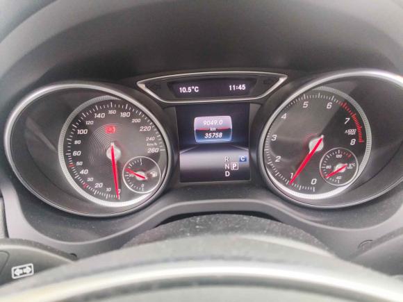 [上海·沪B] 二手奔驰奔驰GLA2019款 GLA 200 动感型