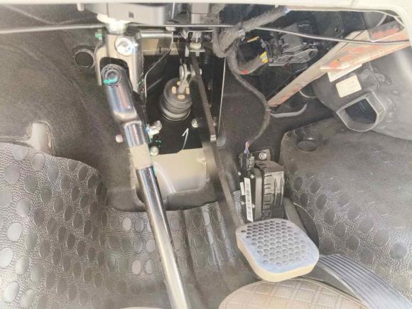 [无锡·苏B] 二手上汽大通MAXUS新途V802019款 2.5T经典款AMT傲运通短轴中顶5/6座