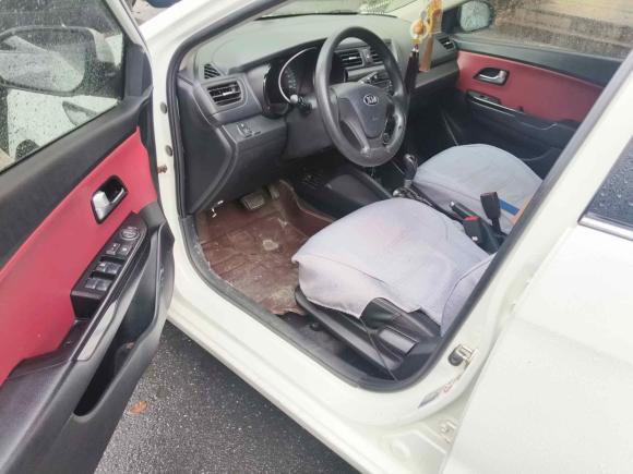 [杭州·沪C] 二手起亚起亚K22015款 两厢 1.4L AT GLS炫酷版