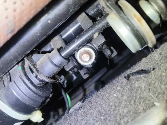 [济南·鲁A] 二手江铃驭胜S3502016款 2.0T 自动四驱汽油豪华天窗版5座