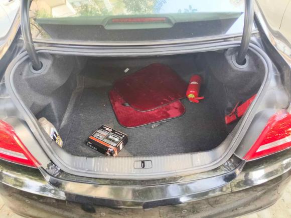 [无锡·苏B] 二手别克君越2013款 2.4L SIDI精英舒适型