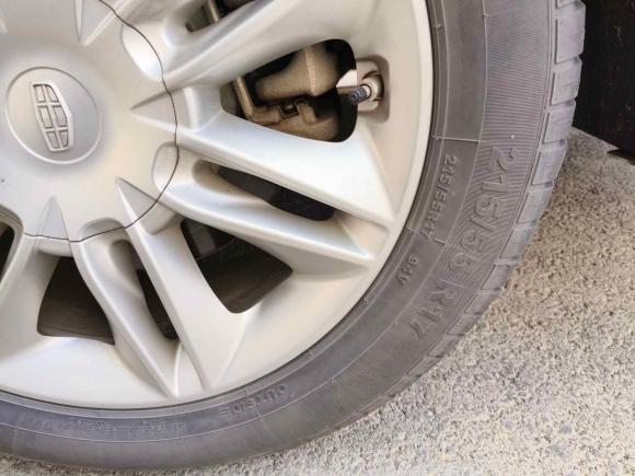 [无锡·苏B] 二手吉利汽车博瑞2015款 2.4L 豪华型