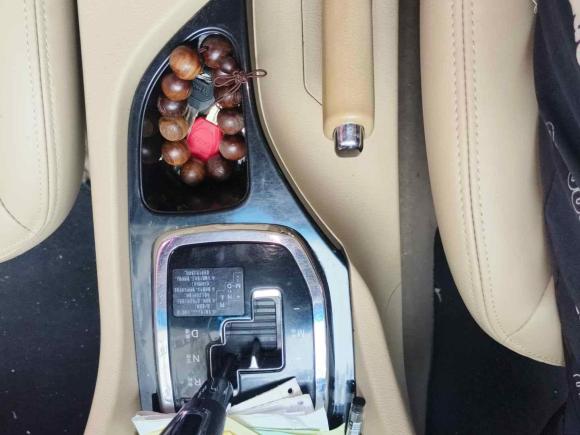 [湖州·苏A] 二手宝骏宝骏7302016款 1.8L iAMT豪华型 7座