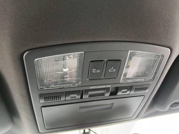 [武汉·鄂J] 二手奔腾奔腾B702014款 1.8T 自动运动尊享型