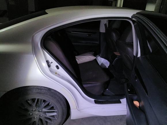 [成都·川A] 二手雷克萨斯雷克萨斯ES2017款 200 30周年纪念版