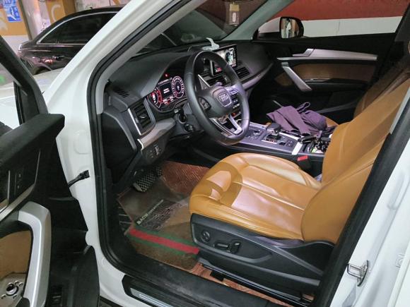 [佛山·粤E] 二手奥迪奥迪Q5L2018款 40 TFSI 荣享时尚型 国V