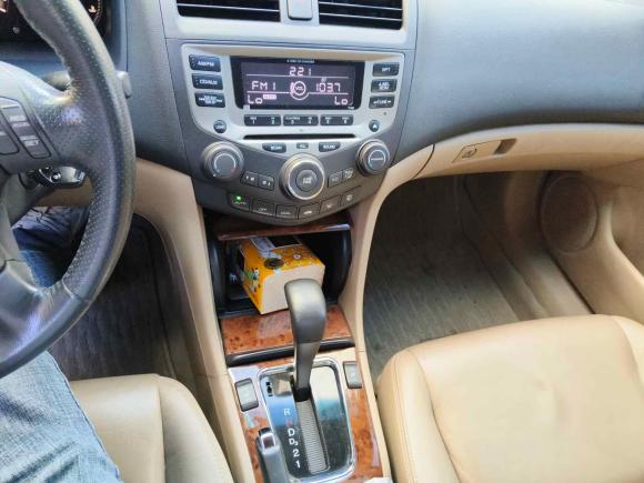 [上海·沪F] 二手本田雅阁2007款 2.4L 自动舒适经典版