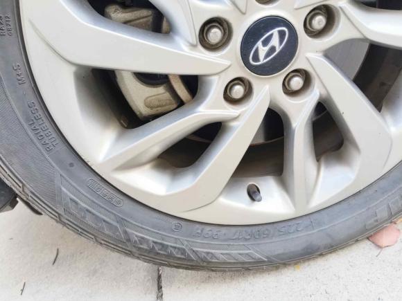 [上海·皖A] 二手现代途胜2018款 1.6T 双离合两驱15周年特别版