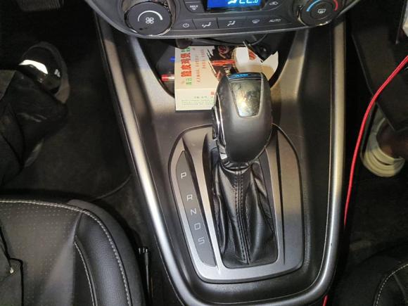 [深圳·粤X] 二手福特福睿斯2015款 1.5L 自动时尚型