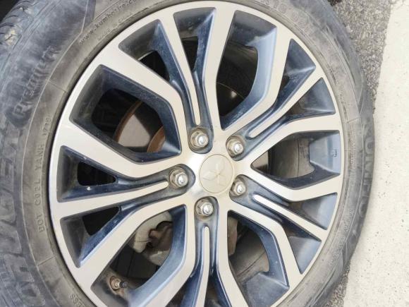 [西安·陕A] 二手三菱欧蓝德2018款 2.0L 两驱荣耀版 5座