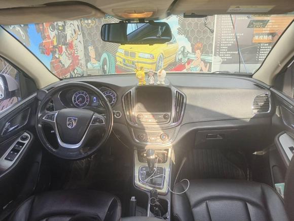 [上海·蒙A] 二手宝骏宝骏5602016款 1.8L iAMT豪华型