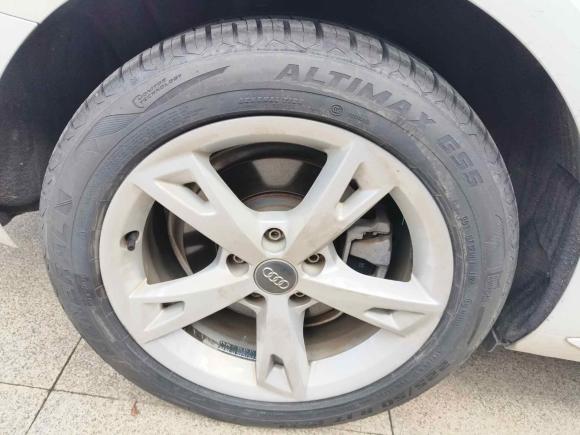 [苏州·苏E] 二手奥迪奥迪A4L2017款 40 TFSI 时尚型