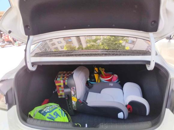 [青岛·鲁B] 二手现代伊兰特2022款 1.5L CVT LUX尊贵版