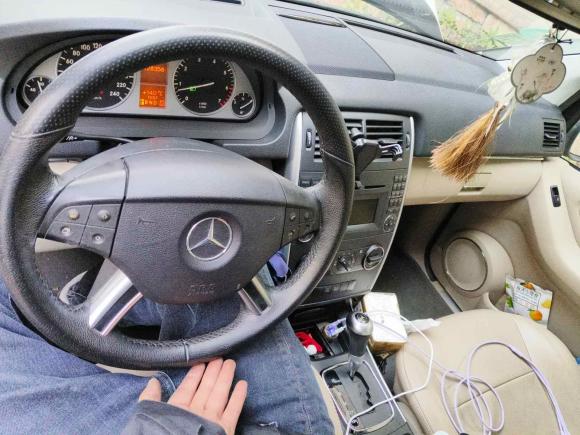 [上海·沪J] 二手奔驰奔驰B级2009款 B 200 时尚型