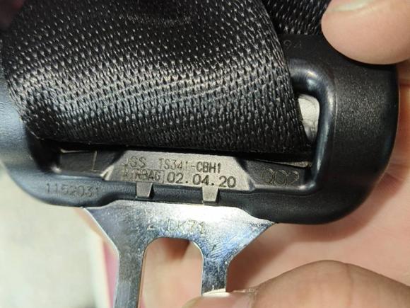 [南昌·赣A] 二手奔驰奔驰A级2020款 改款 A 200 L 运动轿车时尚型