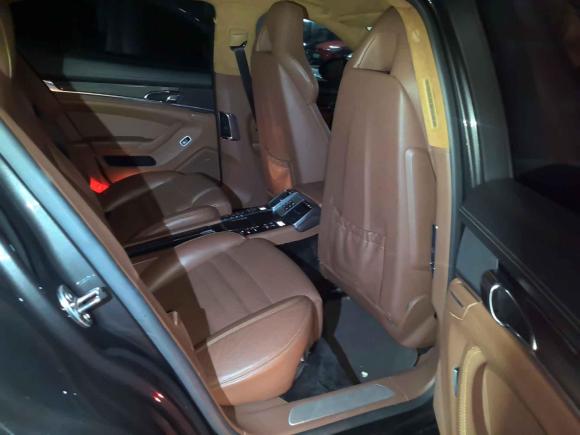 [深圳·粤B] 二手保时捷Panamera2010款 Panamera Turbo 4.8T