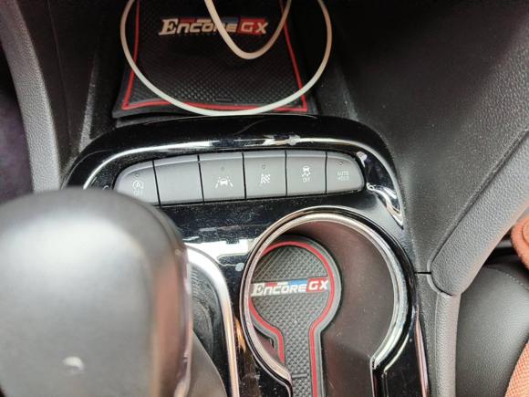 [上海·沪B] 二手别克昂科拉GX2020款 20T CVT两驱旗舰型