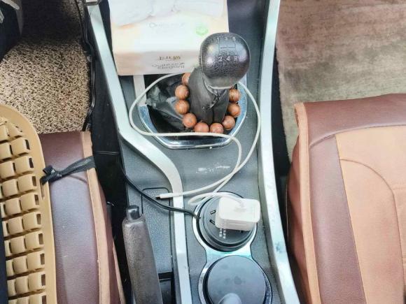 [义乌·浙G] 二手黄海黄海蛟龙2015款 2.8T两驱柴油运动版JE493ZLQ4CB